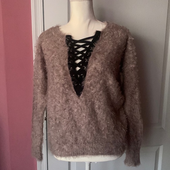 EUC Express soft fuzzy lace up sweater front criss cross size SP - Picture 3 of 8